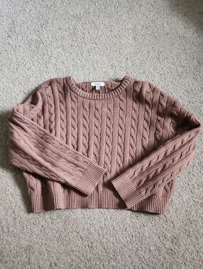 Cable Knit Crewneck Sweater - Soft Brown